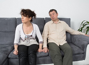 Как поднять мужа с дивана? Ошибки женщин в отношениях